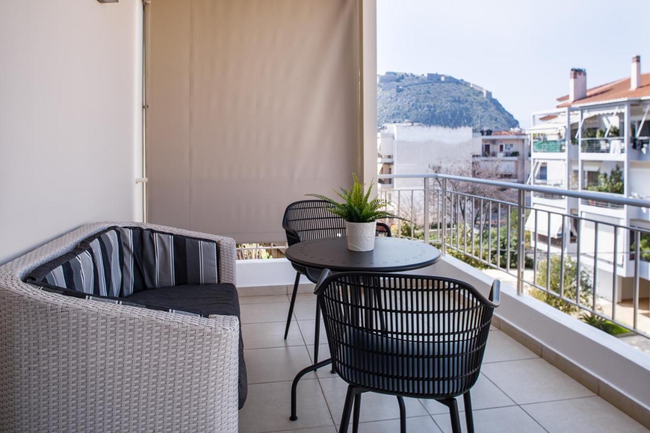 Living In Nafplio Urban Chic Apartments المظهر الخارجي الصورة