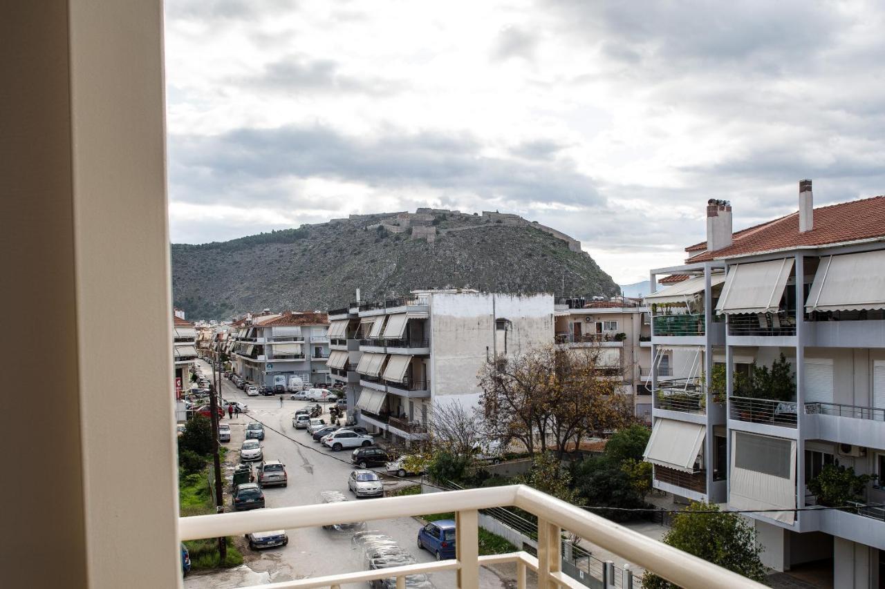 Living In Nafplio Urban Chic Apartments المظهر الخارجي الصورة